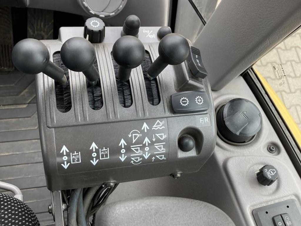 volvo-l50hs,1ec8ed1d-15.jpg