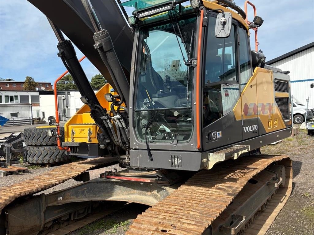 volvo,ec250el_323153a-ec250el323153(1).jpg